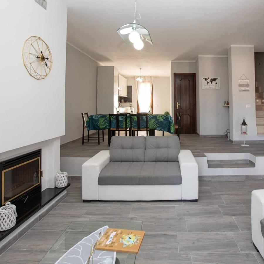 Sweethouse Pula Villa Porto Columbu - Perd'E Sali Luaran gambar